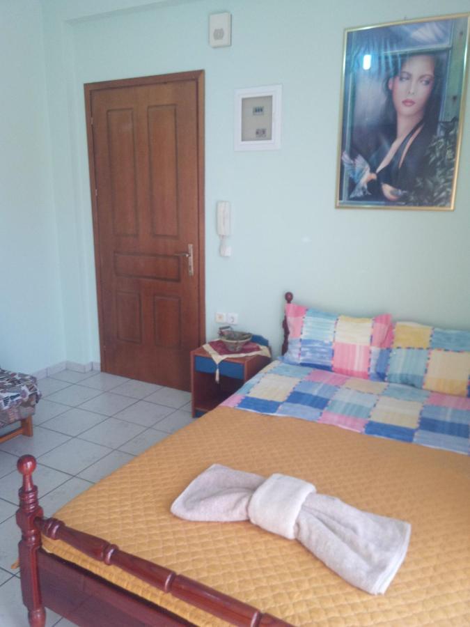 Lampros Studio Kalambaka Esterno foto